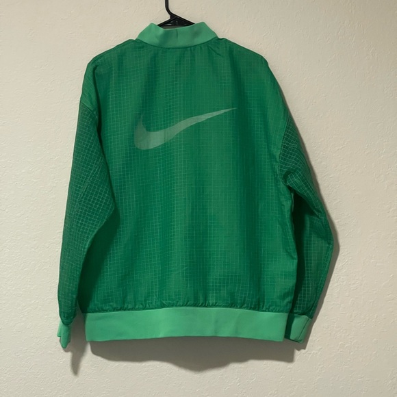 Nike sportswear essential woven varsity Green Sz. Large - Picture 14 of 14